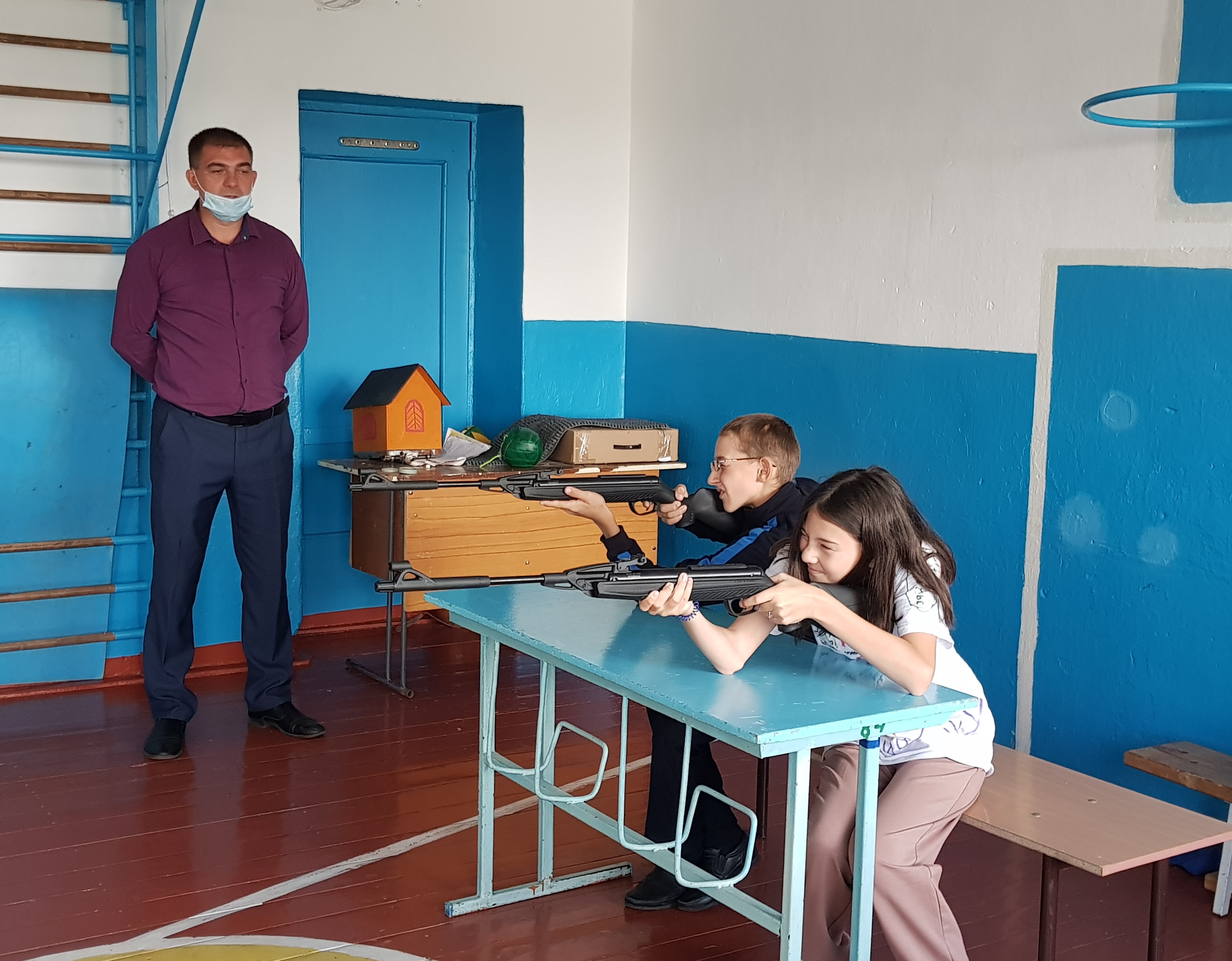 Начал работу кружок. Юные техники и изобретатели 2021. Кружок робототехники в школе. Начал работу кружок. Проекты по робототехнике в школе.