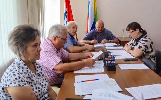 Заседание постоянных комиссий прошло в районном Совете депутатов